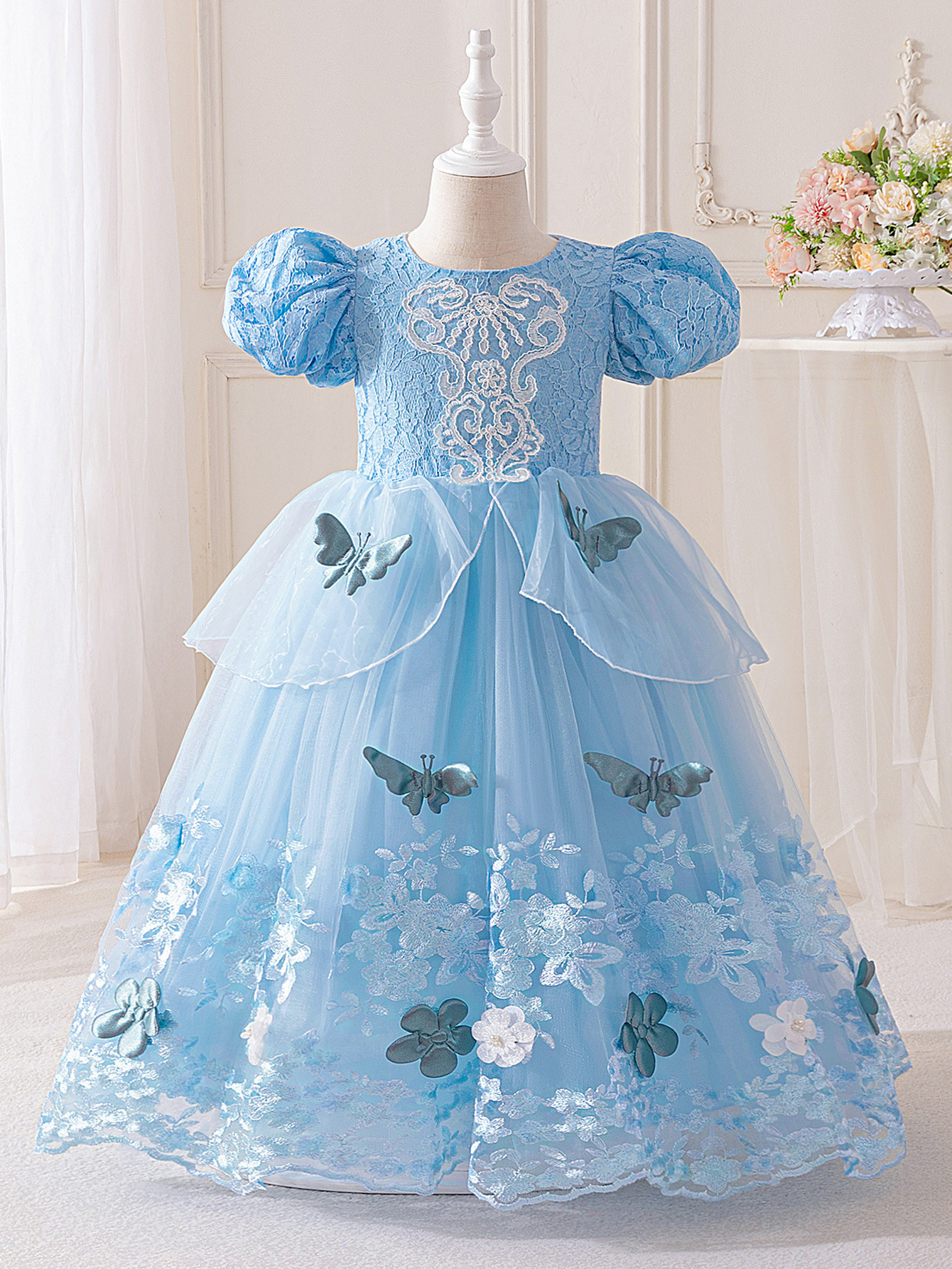 Cenicienta nuevo vestido de princesa de encaje bordado vestido de malla de encaje vestido de bebé vestido de mariposa decal tridimensional