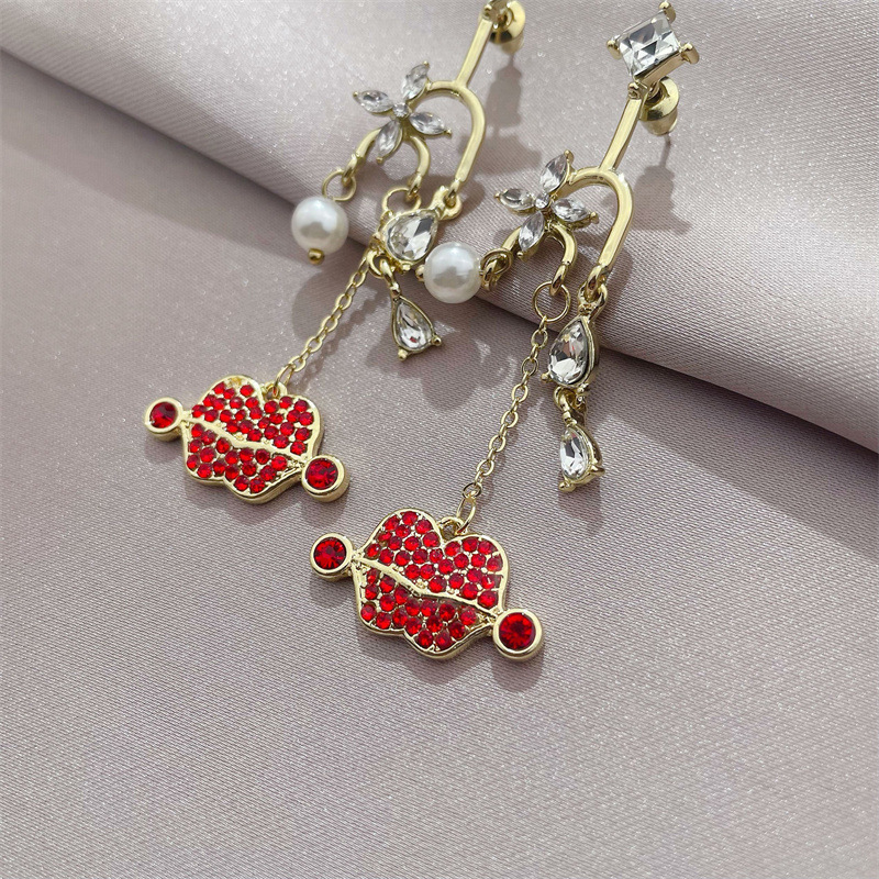 Persönlichkeit Rote Lippen Anhänger Perlenohrringe Japanisches Und Koreanisches Temperament Wildnetz Rotlicht Luxus Ohrringe Ohrringe display picture 5