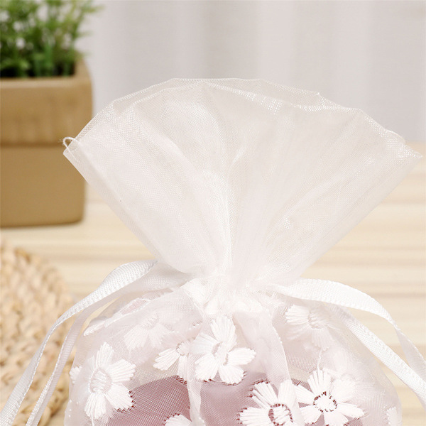 gauze white jewelry storage bag flower-shaped