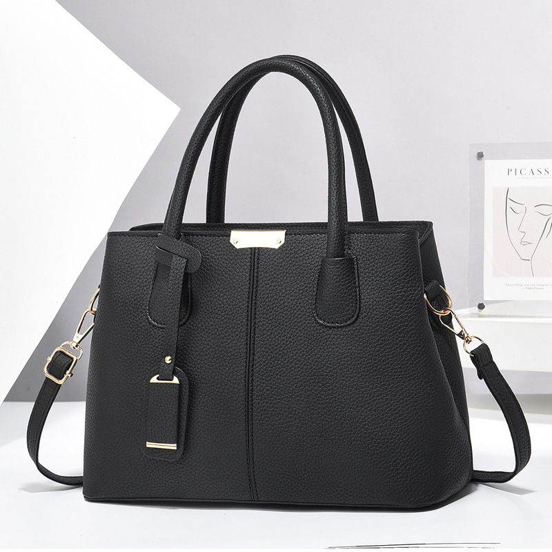 Large Bag 2026 New Fashion Handbag for Middle-Aged Mothers, Large Capacity Shoulder Bag, Crossbody Bag, Export Women's Bag