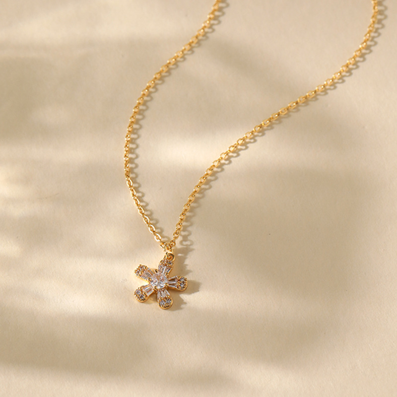 8g Weight 18K Gold Plated Plating Material Copper Pendant Material Zircon Inlay Material Pendant Necklace Classification Copper Chain Material cable chain Chain Type 1 Piece Quantity Daily Occasion Copper Material Heart Shape, Flower, Bow Knot Pattern Women's Gender Inlay Design Sweet Style Copper 18K Gold Plated Inlay Heart Shape Flower Bow Knot Zircon Pendant Necklace 23
