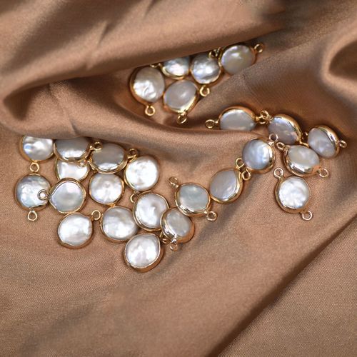 Zhuji natural fresh water pearl button edge baroque scattered beads DIY necklace pendant connector accessories wholesale