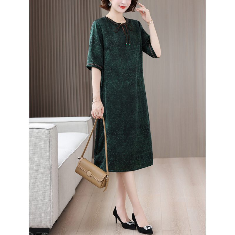 High-Quality Silk Comfortable Plus-Size Dress That Covers the Belly, Age-Reducing, Elegant, New Style for Moms, Light Luxury Niche Design, Summer Dress