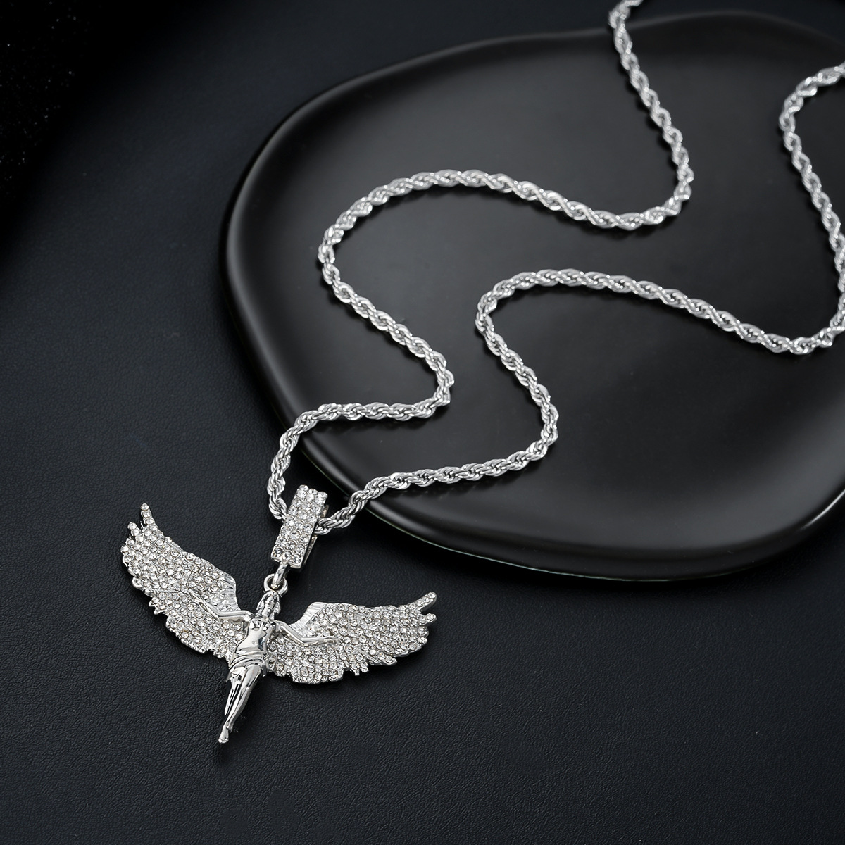 Angel Wings Necklace Men's High-end Sense Titanium Steel Full Diamond Design Clavicle Chain Women's Light Luxury Fashion All-match Jewelry Wholesale