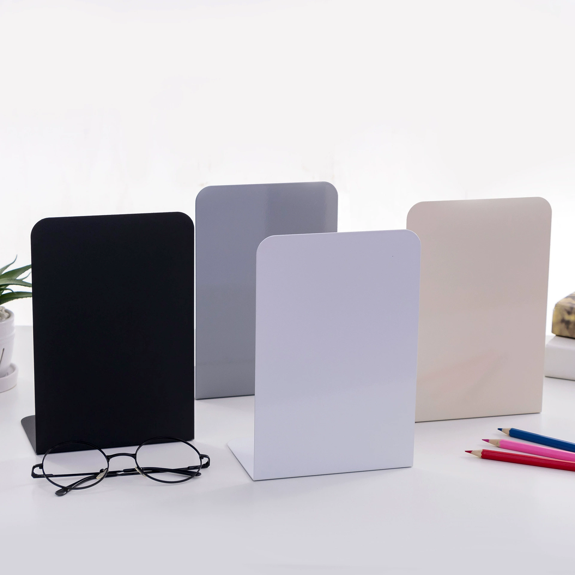 Factory direct sales explosion creative stationery supplies telescopic book holder folding book frame metal students cartoon