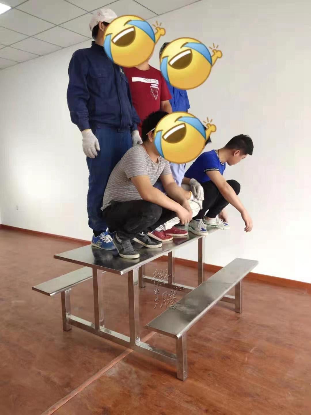 学校超市门口快餐桌椅组合工地员工饭堂连体桌椅不锈钢食堂餐桌椅