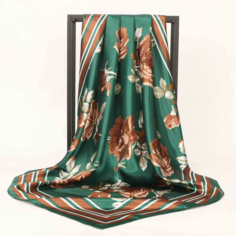 Women's Casual Flower Satin Printing Silk Scarf display picture 4