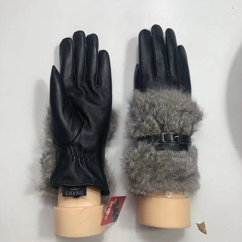 2021�¿�Ůʿ��Ƥ���׶������б�ů��ëʱ�л��ⴥ��Ƥ��������