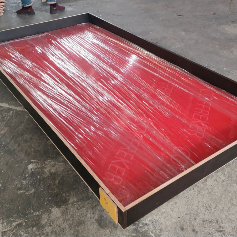 Tablero laminado de encofrado de construcción Suministro directo de fábrica Tablero de madera del sitio Tablero de madera contrachapada Tablero multicapa