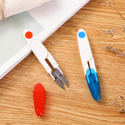 Small cross-stitch scissors, transparent covered thread scissors, safety sewing scissors, household U-shaped plastic spring yarn scissors wholesale