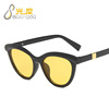 Trend sunglasses, fashionable glasses, cat's eye, 2022 collection, European style