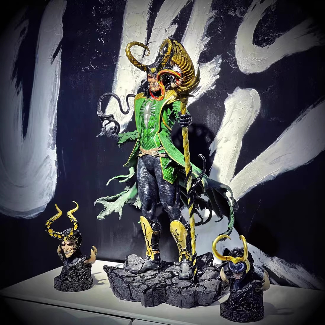 [Maxsus narx] Supremo Loki Venom Marvel Avengers maxsus tayyorlangan GK haykalining modeli