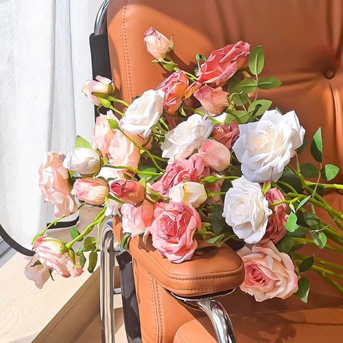 High-end rose simulation flowers artificial flower arrangements for living room dining table TV cabinet floral decorations silk flower craft ornaments