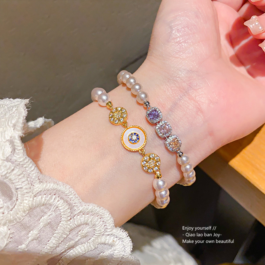 Retro square elegant bracelet with zircon pearl