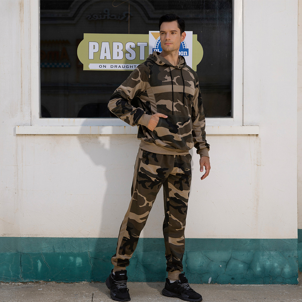 Vêtements pour femmes Costumes de sport décontractés pour hommes automne et hiver nouveaux hommes 2022 camouflage lâche grande taille cardigan à capuche costume deux pièces_voghion.com