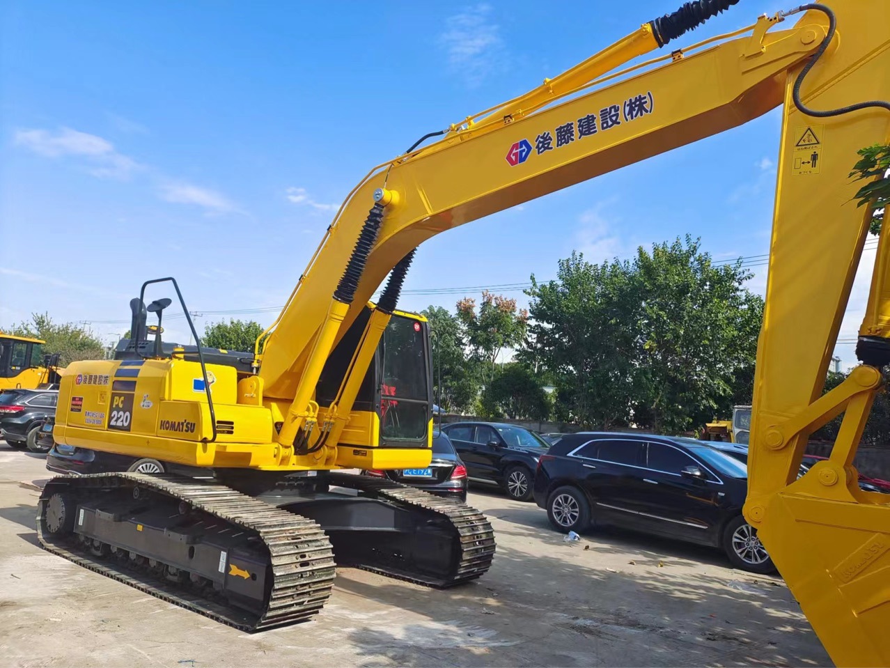 Importación Komatsu 220 - 8 PC210 excavadora línea de compra de exportación nacional y extranjera