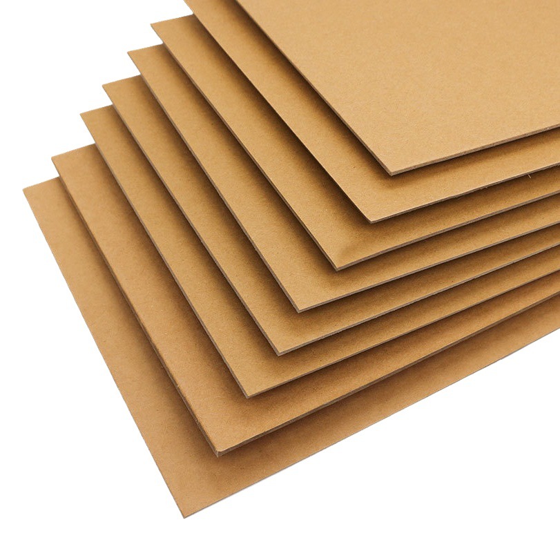 Fábrica al por mayor 150-450g papel Kraft reciclado amarillo piel de vaca impresión papel de embalaje rebobinado recubierto A4 papel Kraft duro