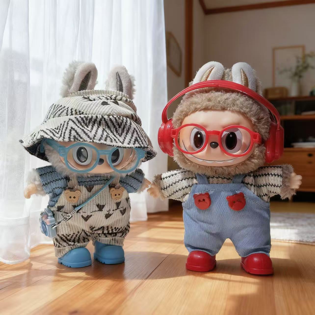 Solo las muñecas de 17cm labubu auriculares, gafas y zapatos envueltos en un paquete completo de reemplazo con ropa de primera, segunda y tercera generación labubu