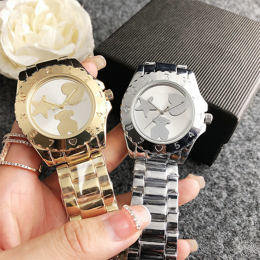 Dames horloge met peach beer motief en elegant design_voghion.com