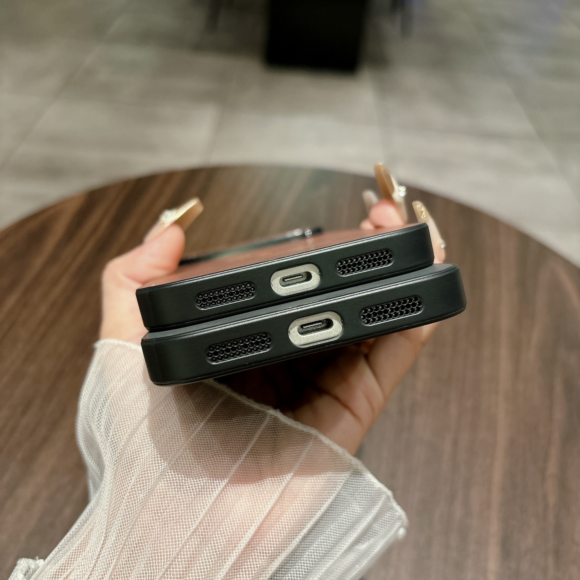Aplicable para iPhone17ProMax cordero cabeza de ciervo patrón de caso de teléfono móvil de negocios cubierta de viento manzana 17 al por mayor image 3