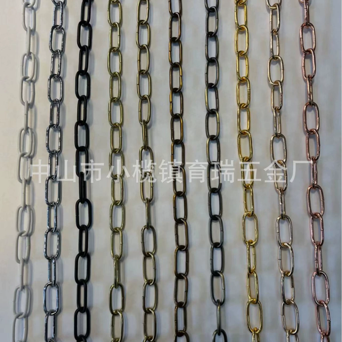 Производители продают различные спецификации высококачественного гальванического освещения цепи цепи цепи железного света серии подвесных ламп оборудования