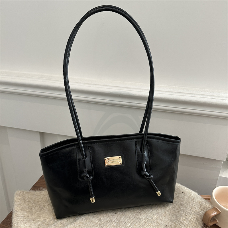 Alta sensación de viaje retro bolsas de gran capacidad para mujeres 2024 nuevo otoño invierno versátil bolsas de hombro de brazo bolsas especiales