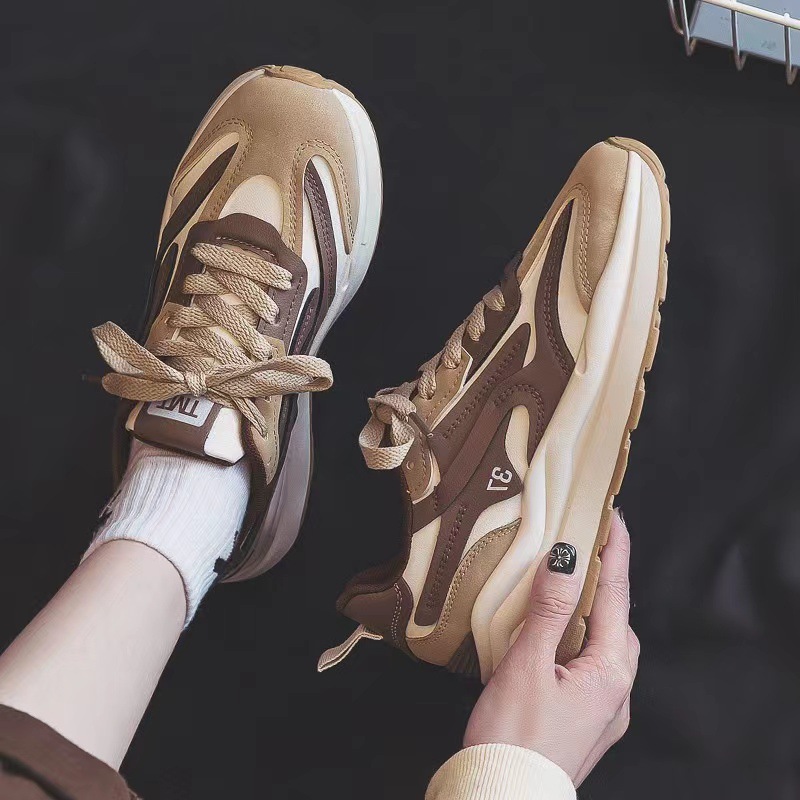 Forrest Gump Old Shoes New Spring and Autumn Fashion Zapatos de mujer de suela gruesa Venta al por mayor transfronteriza Deportes de ocio con zapatos blancos altos