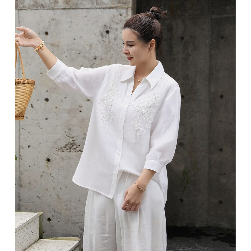 White Shirt with Heavy Beading and Sequin Collar for Women, Early Spring 2026 New Fashion Trendy Loose Slimming Top White Shirt with Heavy Beading and Sequin Collar for Women, Early Spring 2026 New Fashion Trendy Loose Slimming Top