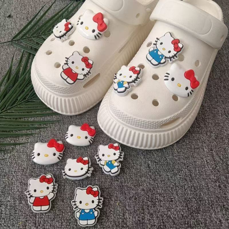 빨간색과 파란색 KT 고양이.