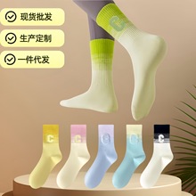 袜子女中筒春秋款纯棉潮渐变防臭运动配鲨鱼裤女士学生长筒袜批发