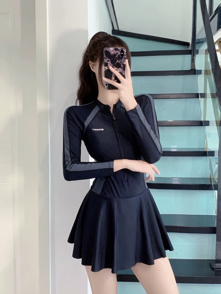 Traje de baño de una pieza de verano para mujer 2024 nuevo estilo de manga larga protector solar falda de gran tamaño que cubre la carne y protege la grasa mm para cubrir la barriga y adelgazar traje de baño