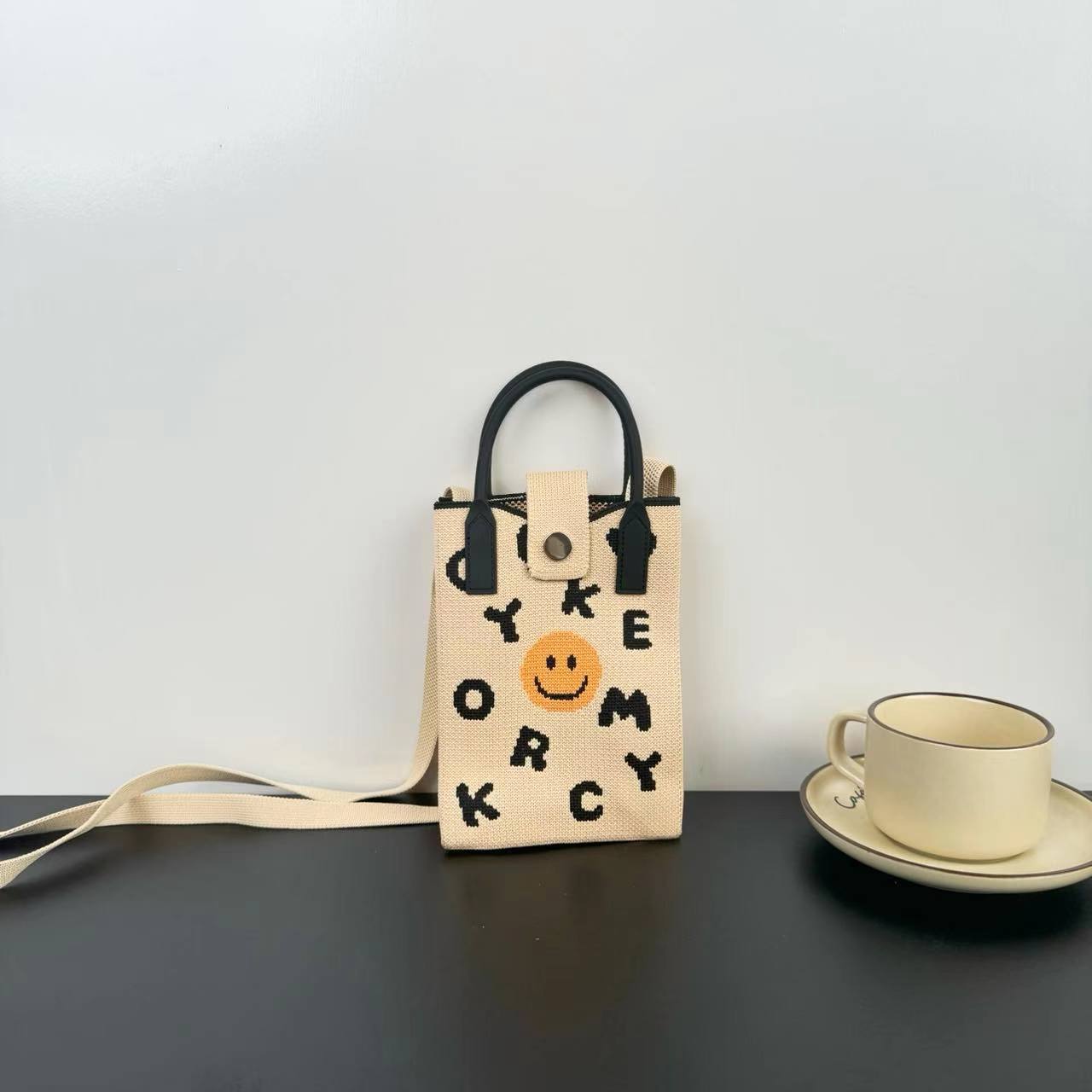 통통한 얼굴 - 베이지색