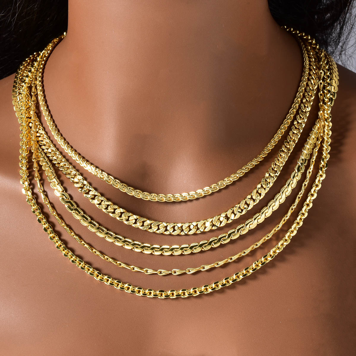 European and American Popular Fashion Necklaces, Keel Chains, Water Drop Twist Chains, Men's and Women's Necklaces, Jewelry Wholesale