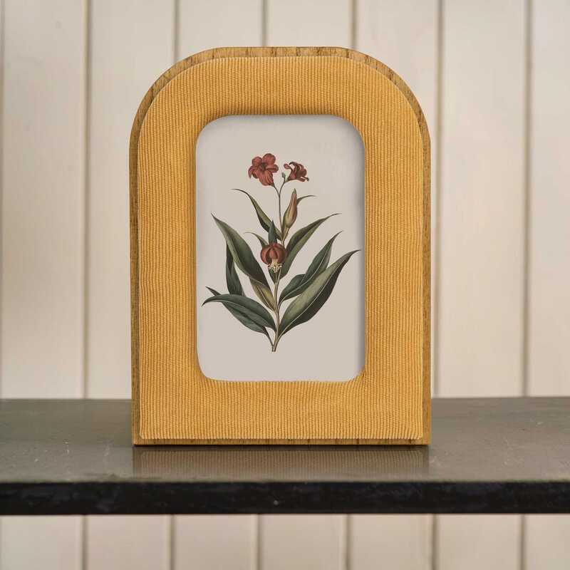 Customized Cross-Border Arched Velvet Photo Frame Wrapped in Cloth for Living Room and Bedroom Photo Frame Table Photo Ornaments Hollow Exquisite Photo Frame