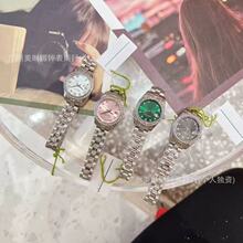 �羳���Q����ڼ�ʯӢ��־ϵ��Ůʿ�ֱ�r�г���䓎����S�����l