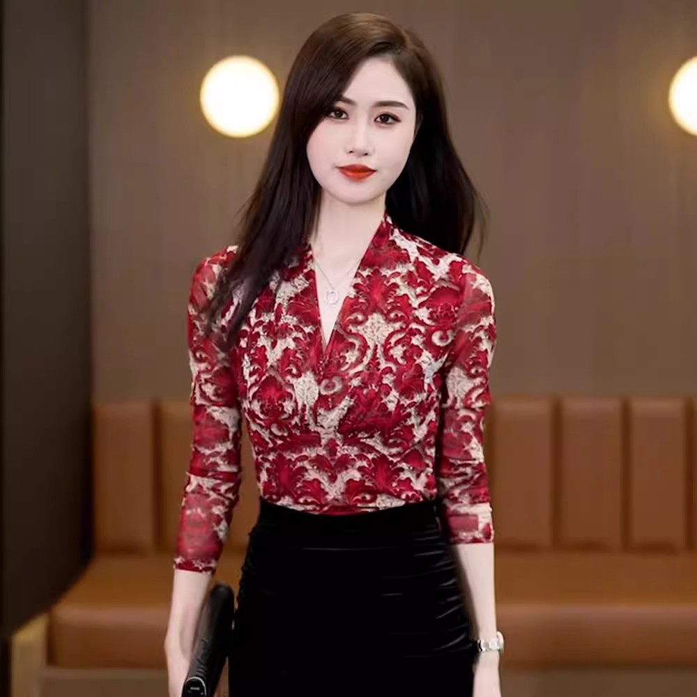 디자인 긴팔 하의 셔츠 초봄 중년 여성복 X 패셔너블한 브이넥 슬림 프린트 셔츠 탑 버건디