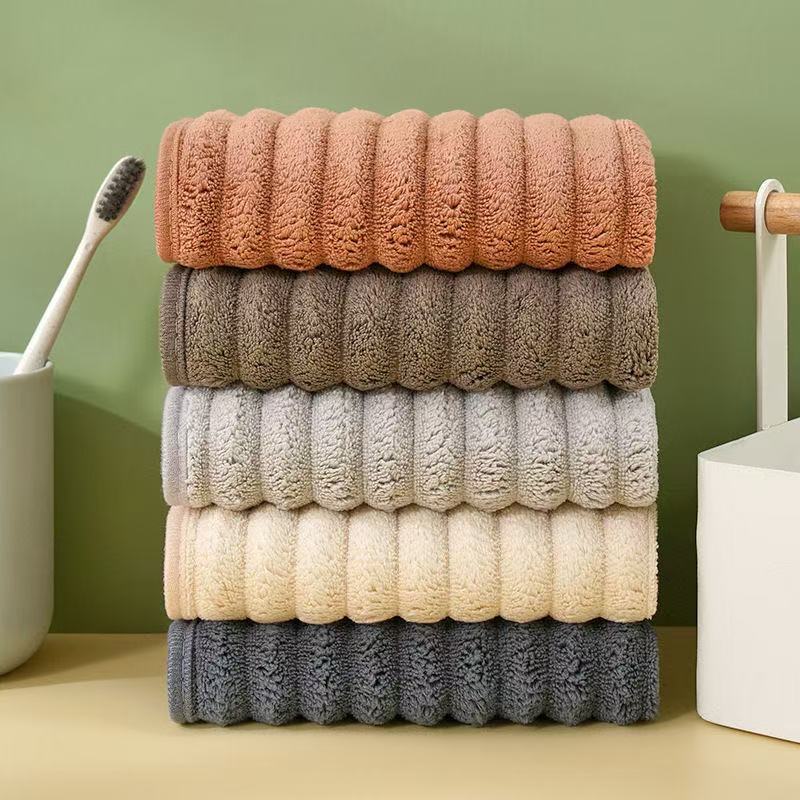 Transfronterizo toallas cuadradas de lana de coral colgadas toallas de cocina toallas de baño suaves absorbentes de agua no caen toallas secas veloces