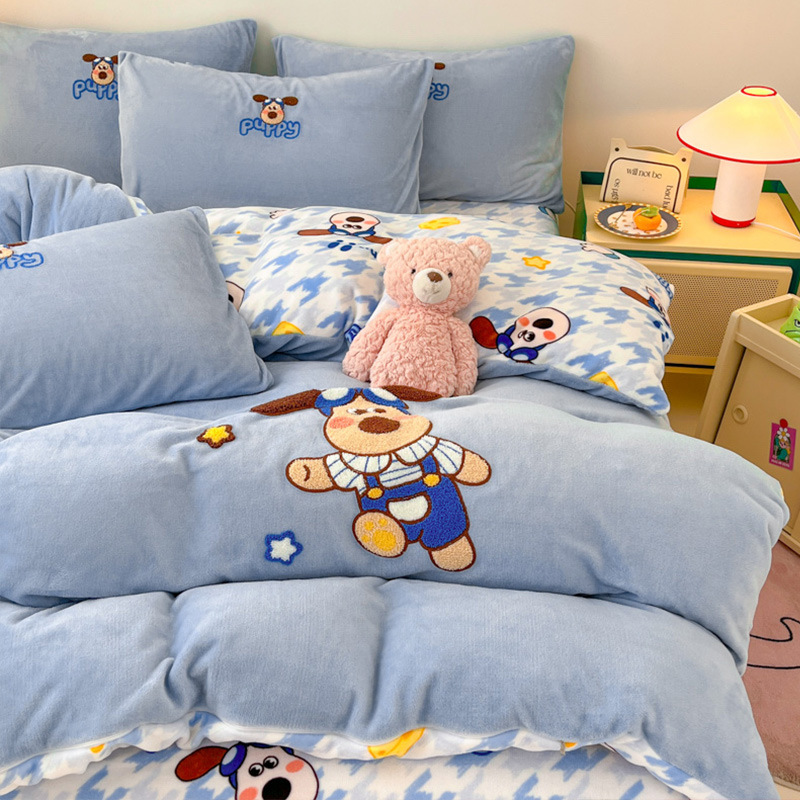 Invierno engrosado toallas bordadas de leche cama de cuatro piezas conjuntos de doble cara coral edredón cubierta dormitorio de cama de estudiantes