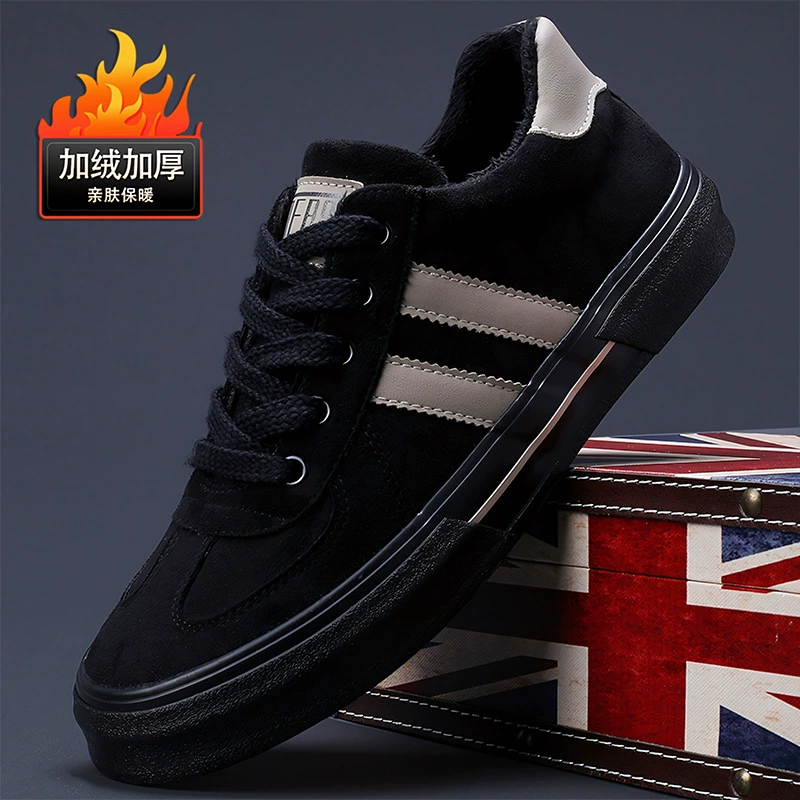 2024 зимние новые мужские замшевые и бархатные хлопчатобумажные туфли дикие корейские теплые кроссовки тренды удобная повседневная мужская обувь
