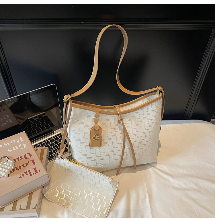 Large-capacity French Tote bag for women 2025 new style, elegant European and American fashionable women's bag, casual shopping and commuting bag undefined