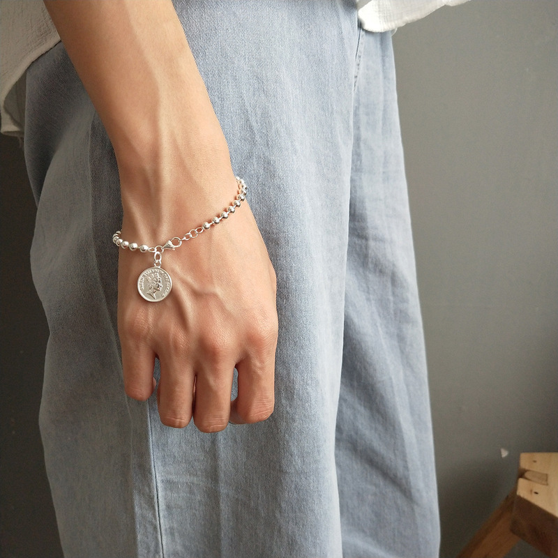 Elizabeth Round Bead Bracelet Women's Coin Pendant Personalized All-match Design Light Bead Bracelet