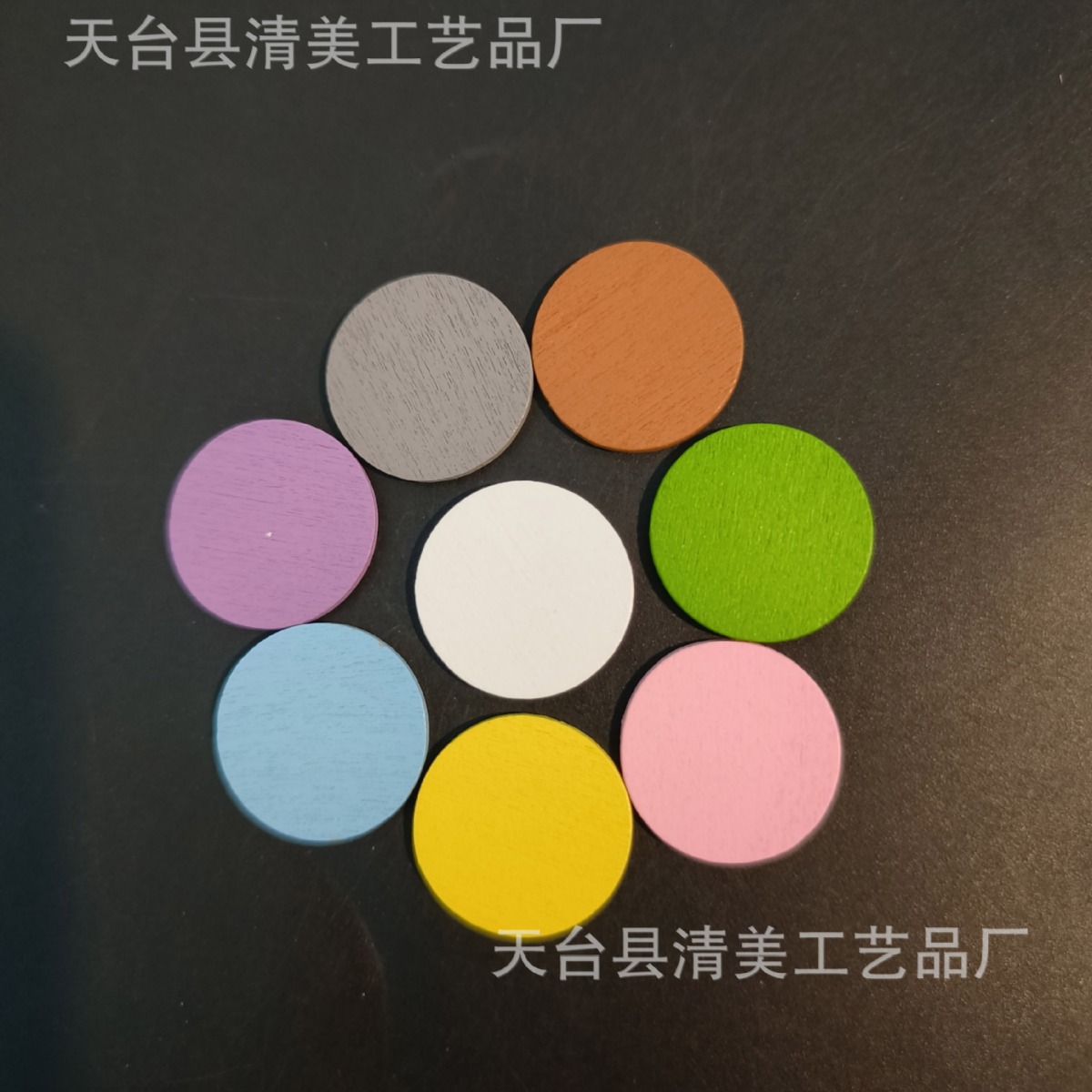 Creativo pintado de madera pequeñas piezas redondas ocho colores decorativos piezas de madera jardín de infantes educación temprana reconocimiento de color bloques de construcción