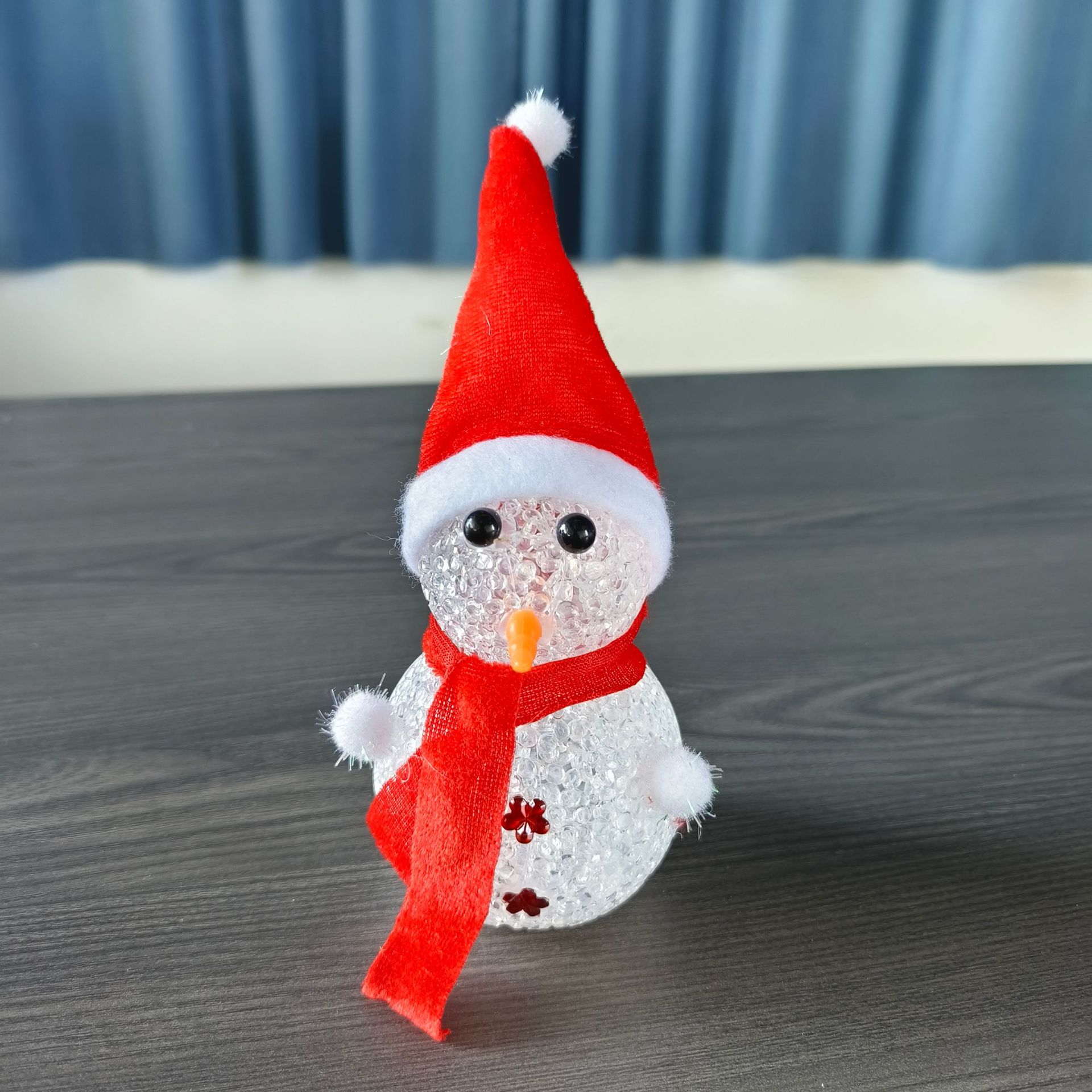 Transfronterizo luminoso muñeco de nieve decoración de Navidad   Muñeca de nieve de plástico de cristal luminoso y colorido