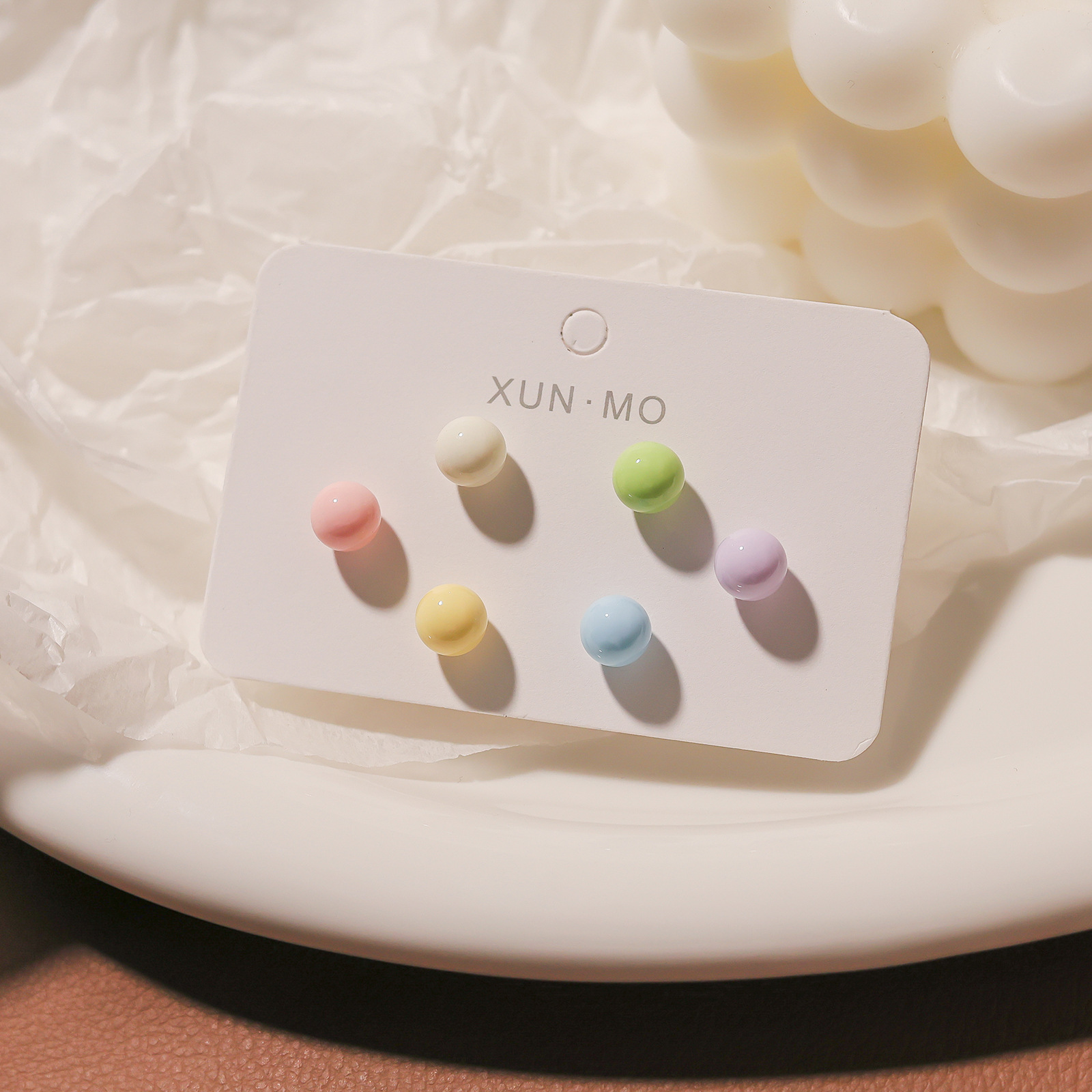 Juego de pendientes de aguja plateados, sencillos y compactos para mujer, pendientes geométricos en forma de corazón, bonitos, dulces y versátiles, venta al por mayor para puestos de mercado