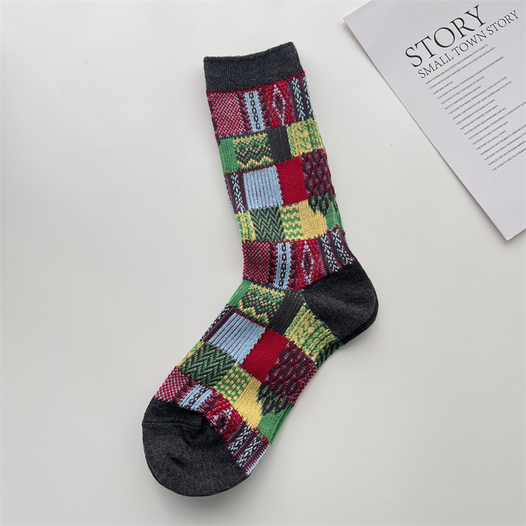 Unisex Japanese Style Color Block Cotton Crew Socks A Pair display picture 16