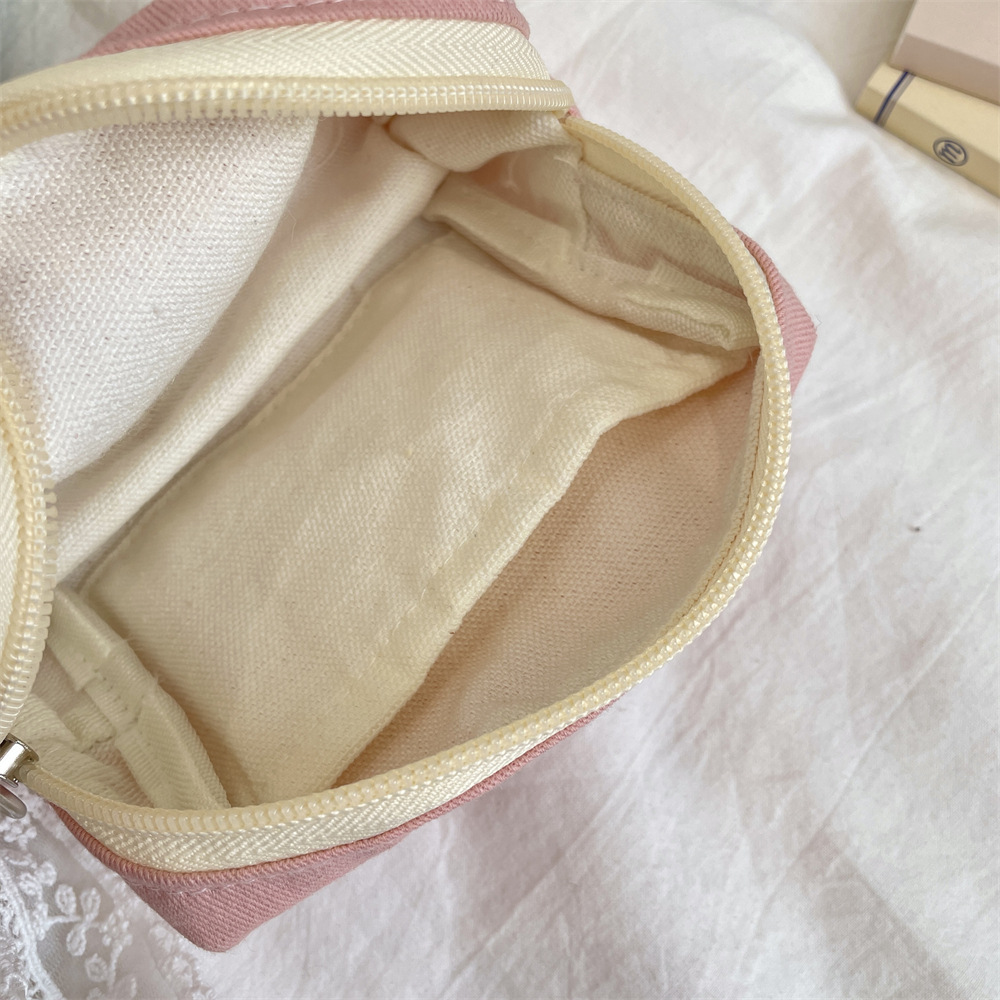 66g Weight Canvas Lining Material Lace Fashion Element Zipper Closure Type / Strap Type Cosmetic Bag Bags Type Holiday, Travel, Daily Occasion Polyester Material Bag, Knot, Butterfly, Bow Knot Pattern All Seasons Season Women's Gender Cute Style Square Shape Cute Bag Knot Butterfly Polyester Lace Square Makeup Bags 7