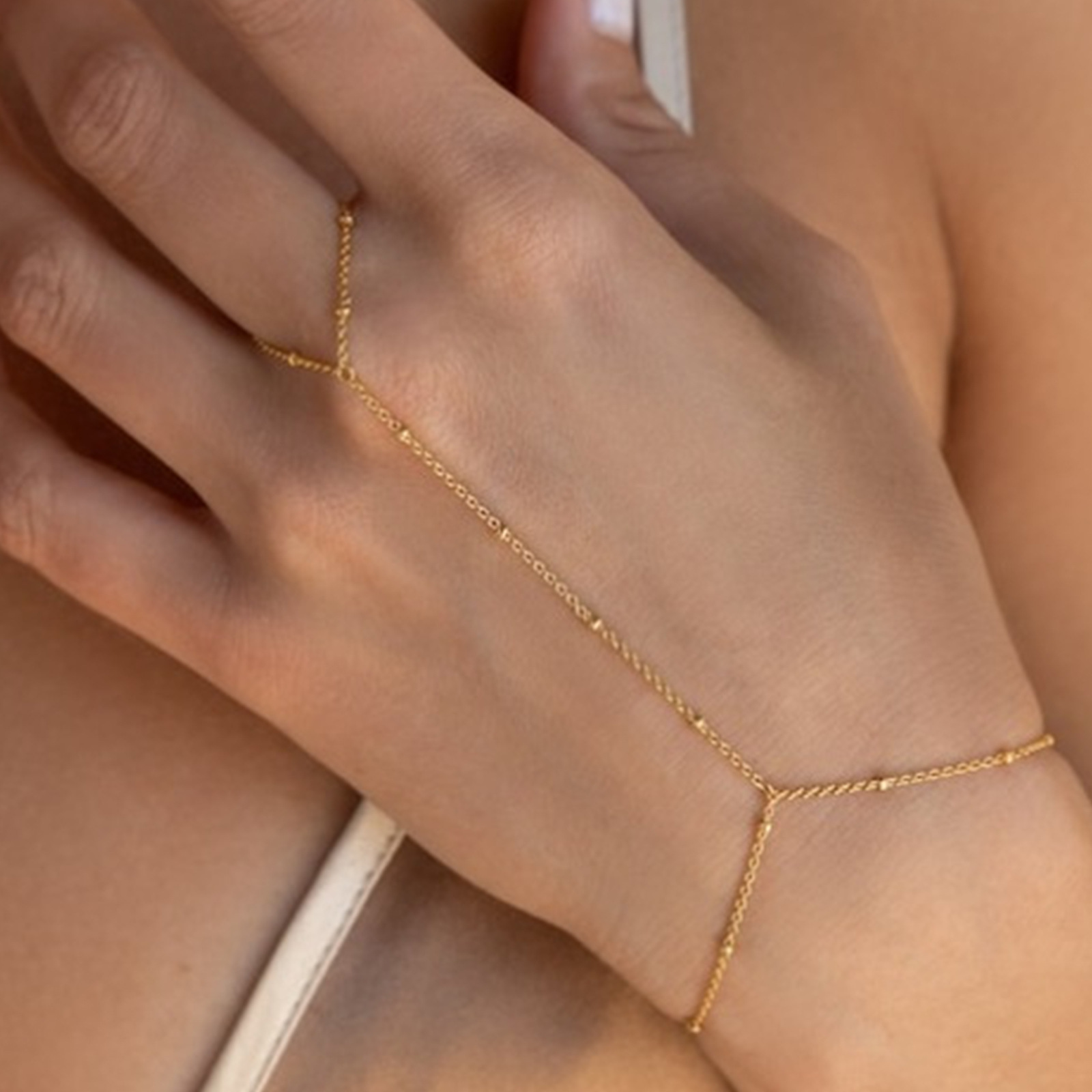 Elegant Bangle Bracelet With Copper Bead Chain And Inlays_voghion.com