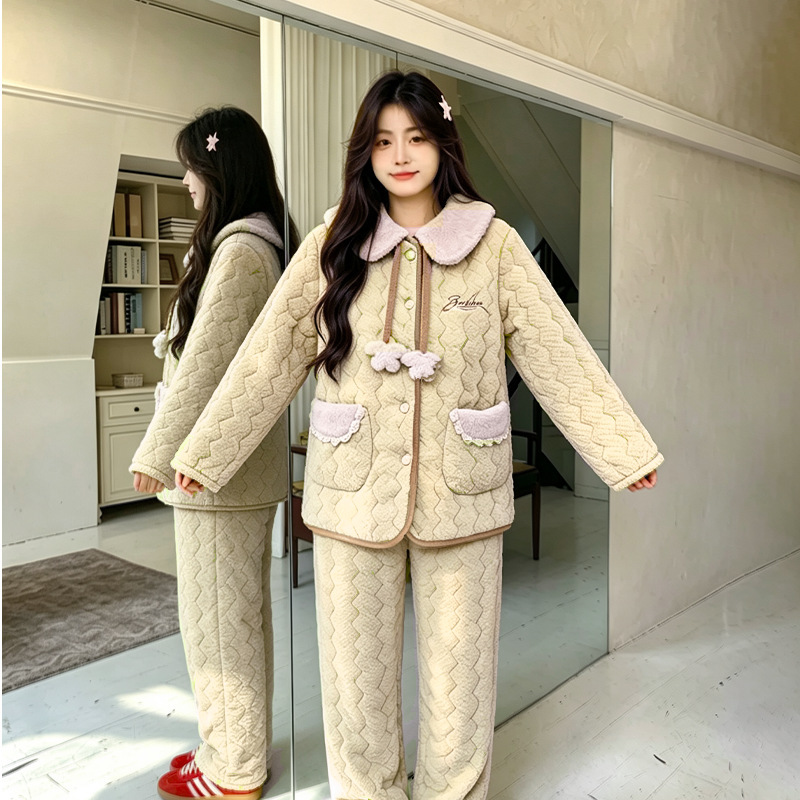 【New Winter Pajamas】Women's pajamas with pom-pom collar, three-layer quilted, plush collar, warm, direct from the factory (Long