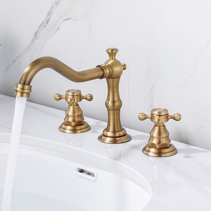 Antique faucet hot and cold water split basin bathroom cabinet European-style double handle light luxury three-hole basin faucet brass Antique faucet hot and cold water split basin bathroom cabinet European-style double handle light luxury three-hole basin faucet brass