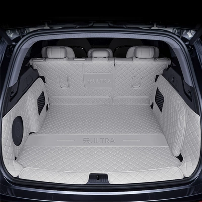 Trunk Mat: Ultra, full-coverage trunk mat, specially